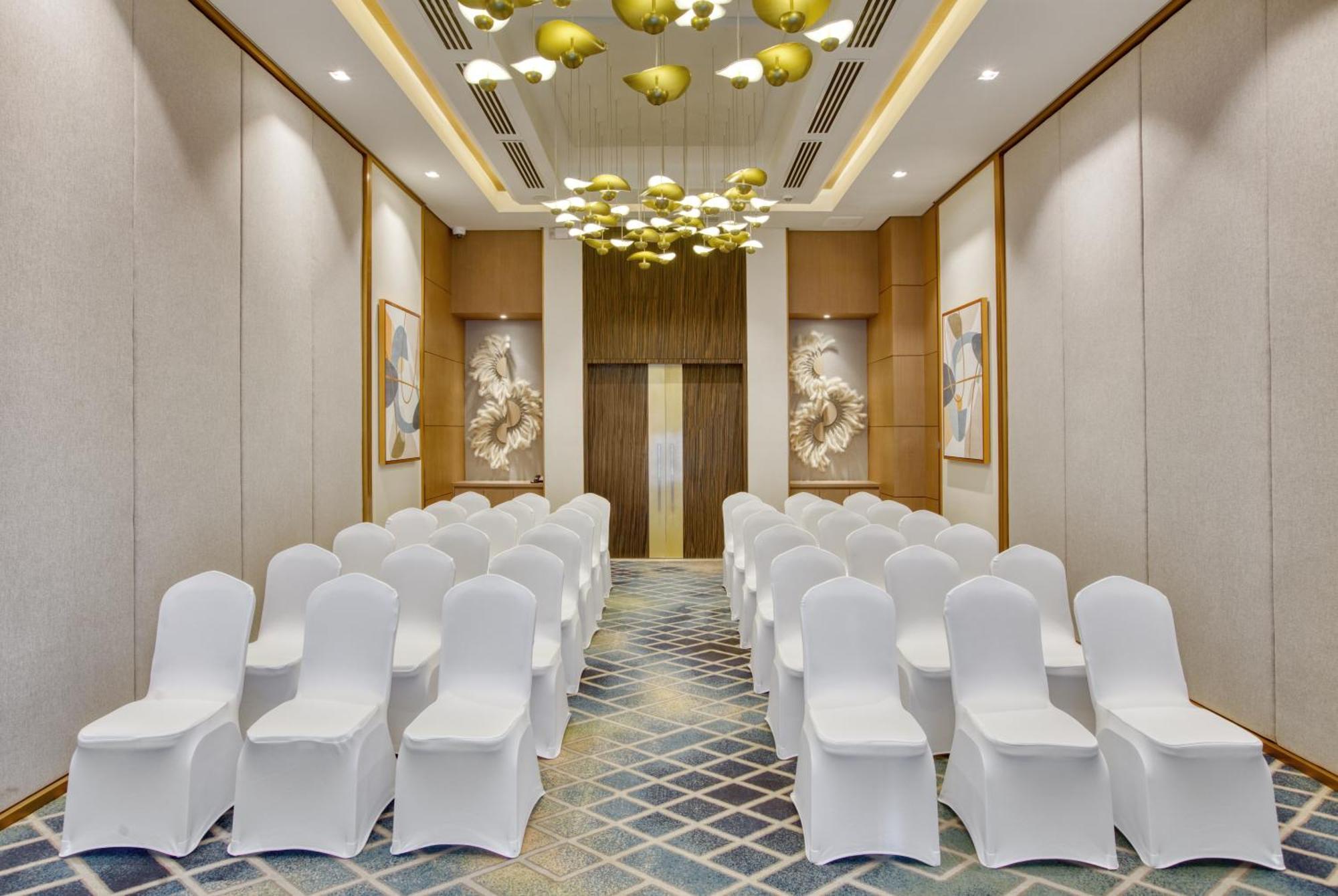 Belmont Hotel Mactan Lapu-Lapu City Exterior photo