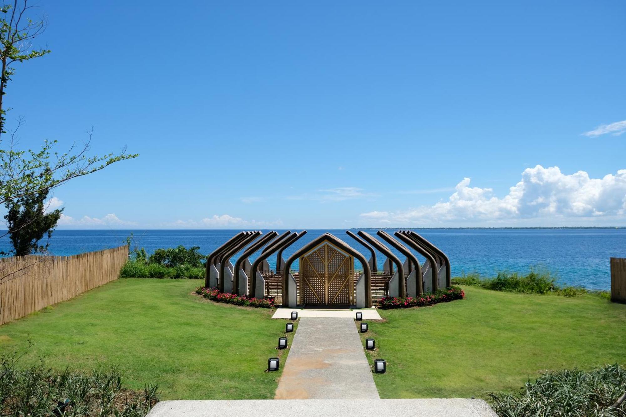 Belmont Hotel Mactan Lapu-Lapu City Exterior photo