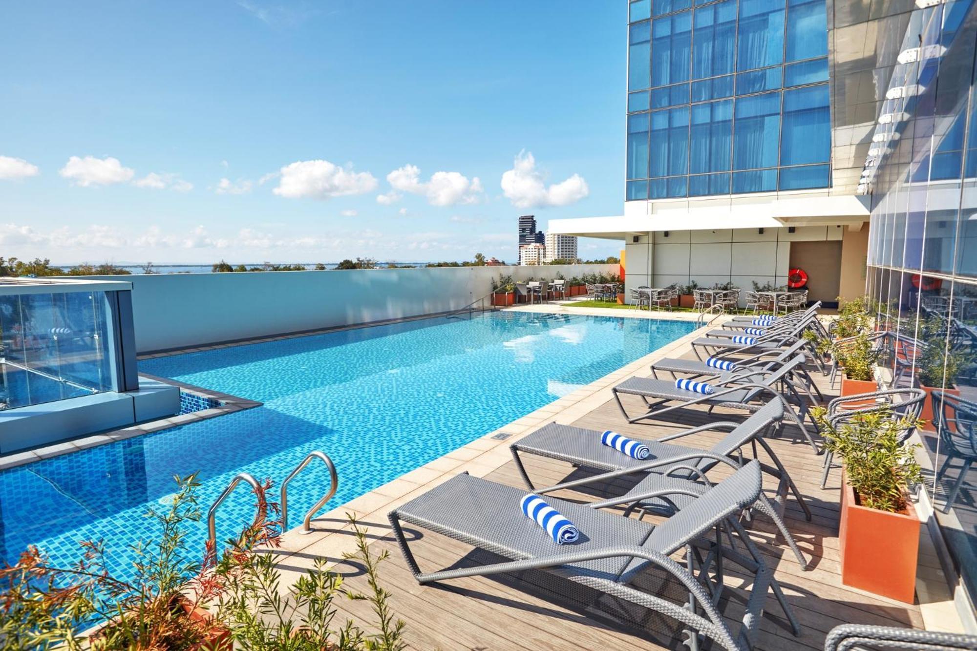 Belmont Hotel Mactan Lapu-Lapu City Exterior photo
