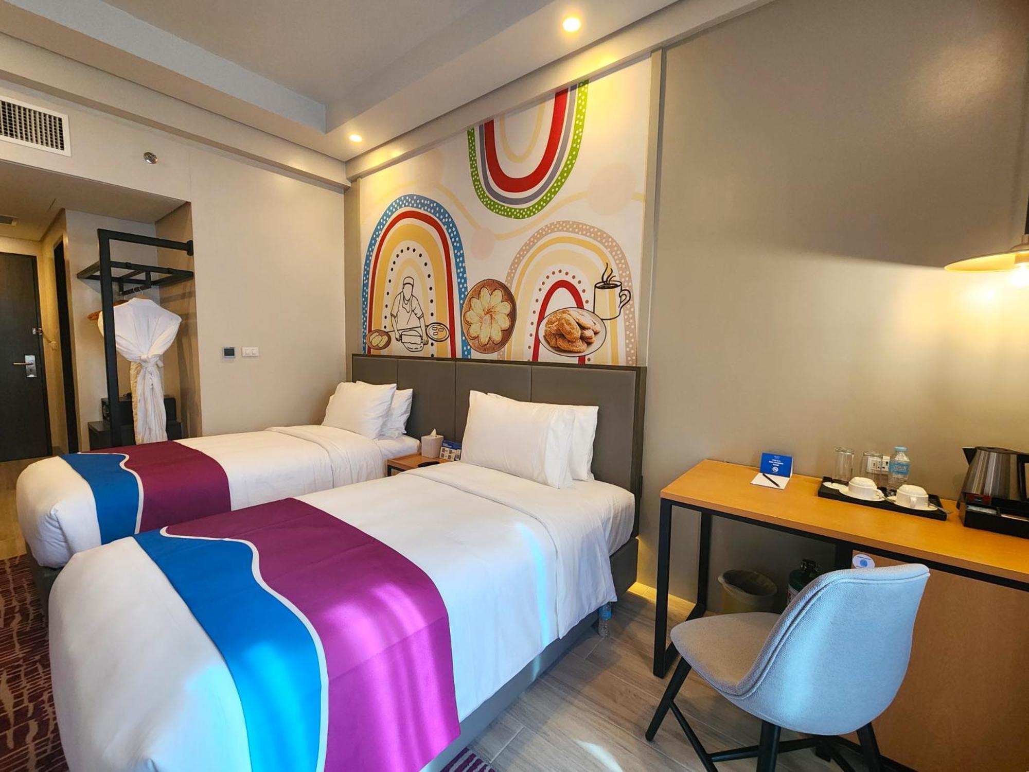 Belmont Hotel Mactan Lapu-Lapu City Exterior photo